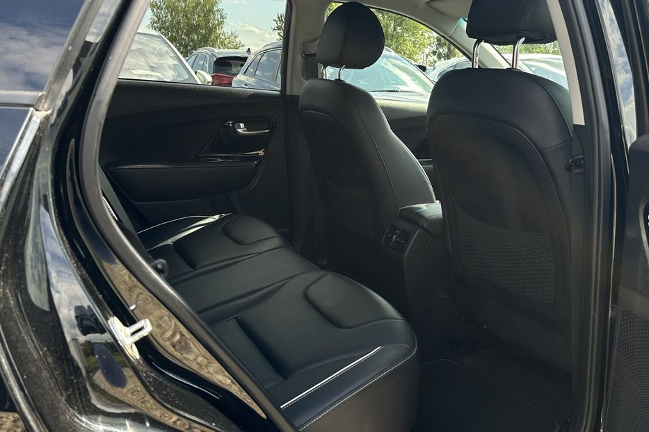 Продам Kia Niro 64 кВт Макс. комплектектація  2020 года в Львове