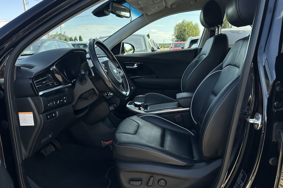 Продам Kia Niro 64 кВт Макс. комплектектація  2020 года в Львове