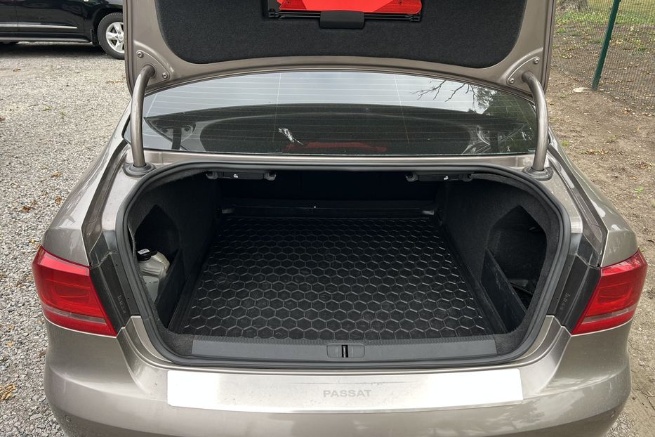 Продам Volkswagen Passat B7 COMIS 2011 года в г. Умань, Черкасская область