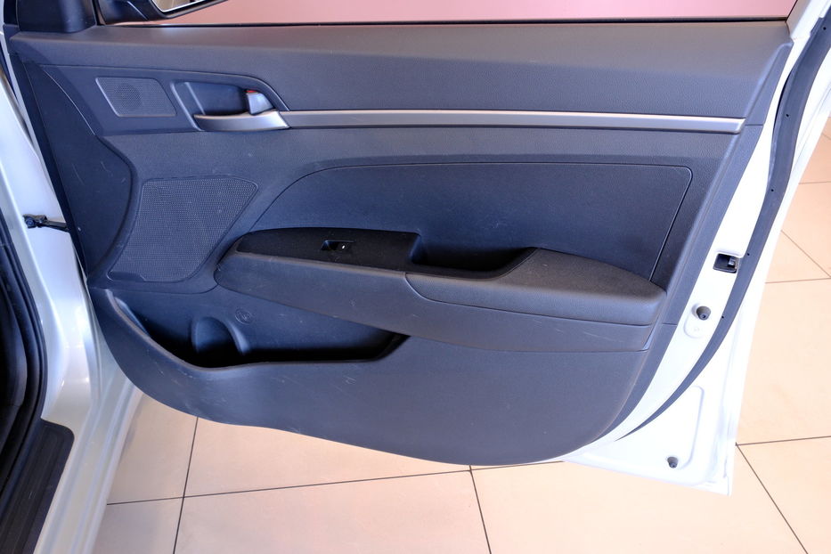 Продам Hyundai Elantra 2018 года в Одессе