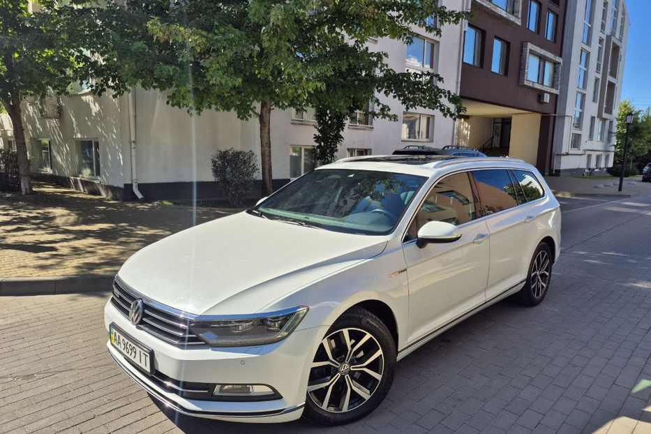 Продам Volkswagen Passat B8 Highline; 4x4; 190кс 2018 года в Киеве