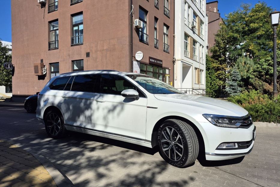 Продам Volkswagen Passat B8 Highline; 4x4; 190кс 2018 года в Киеве