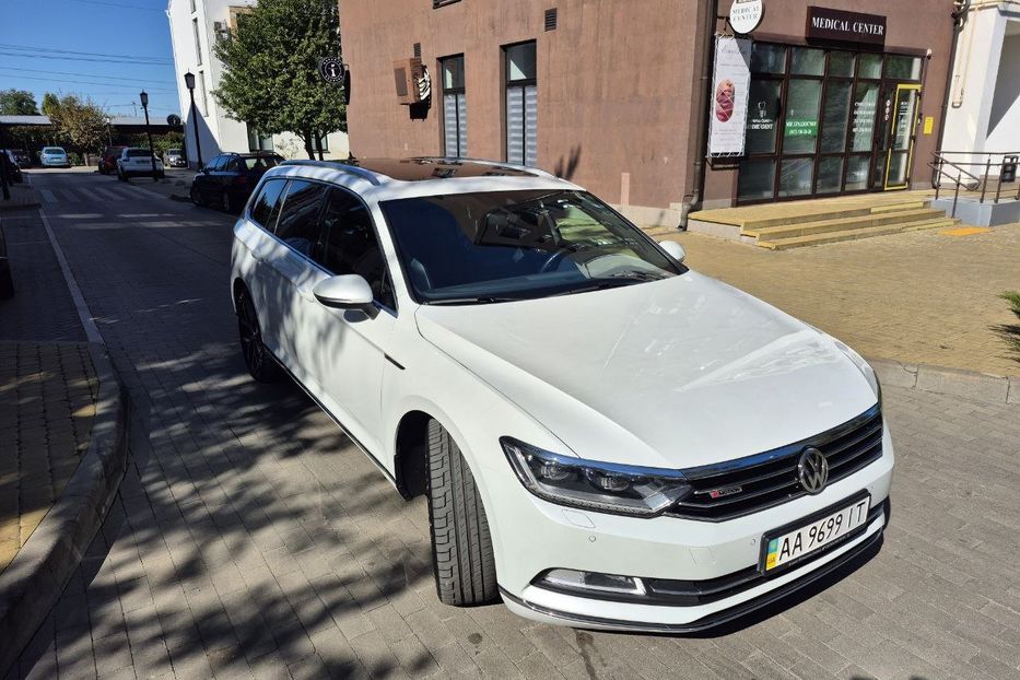 Продам Volkswagen Passat B8 Highline; 4x4; 190кс 2018 года в Киеве