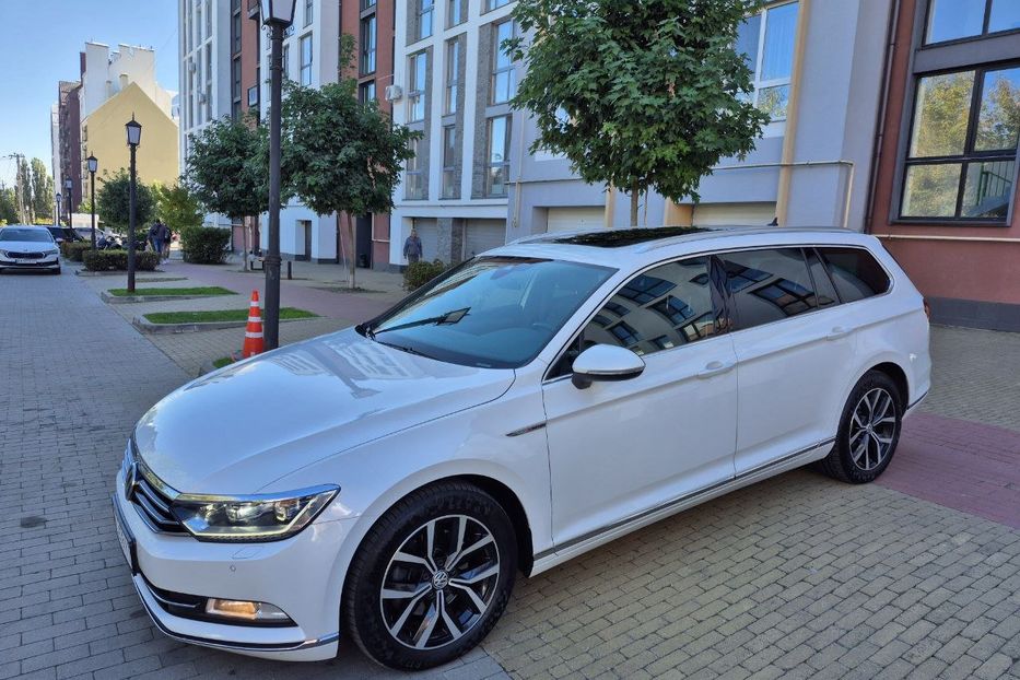 Продам Volkswagen Passat B8 Highline; 4x4; 190кс 2018 года в Киеве