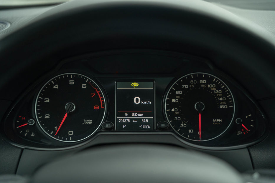 Продам Audi Q5 Premium Plus 2013 года в Черновцах