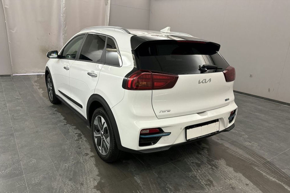 Продам Kia Niro 64 KW авто в дорозі  2022 года в Львове