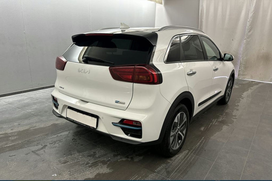 Продам Kia Niro 64 KW авто в дорозі  2022 года в Львове