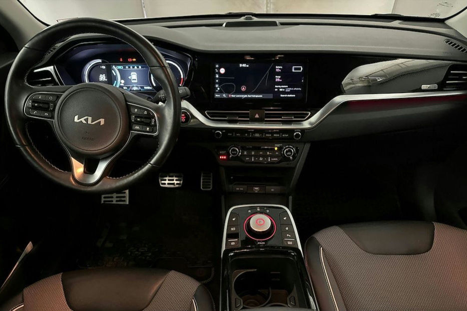 Продам Kia Niro 64 KW авто в дорозі  2022 года в Львове