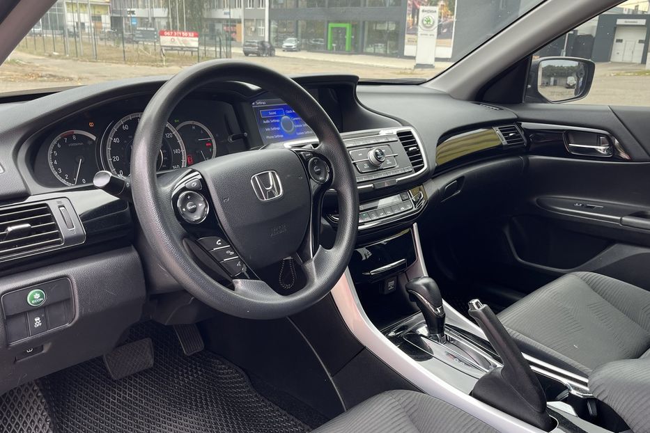 Продам Honda Accord LX 2017 года в Николаеве