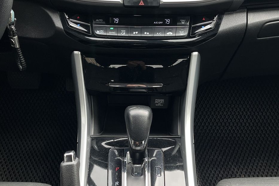 Продам Honda Accord LX 2017 года в Николаеве
