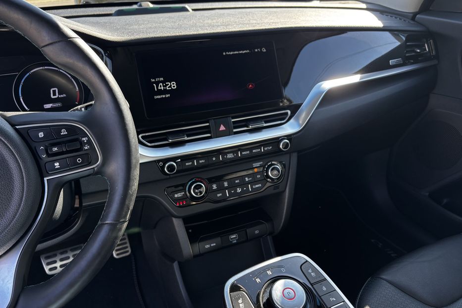 Продам Kia Niro 64 кВт авто у Львові 2021 года в Львове