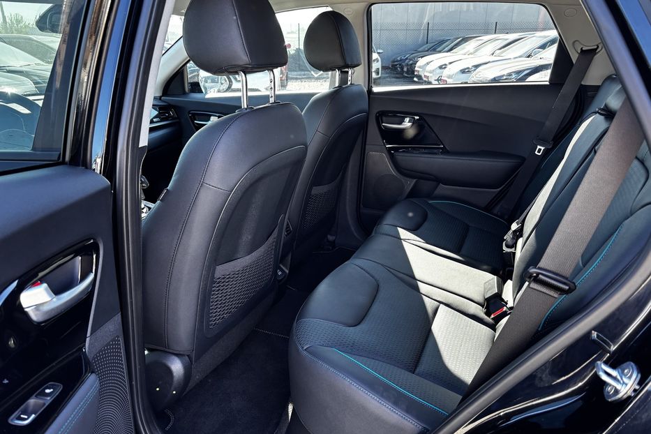 Продам Kia Niro 64 кВт авто у Львові 2021 года в Львове