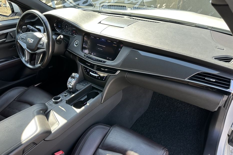 Продам Cadillac CT6 AWD Platinum 2019 года в Киеве