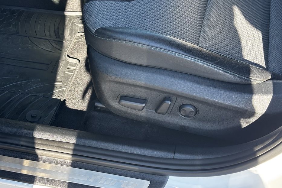 Продам Kia Niro 64квт авто у Львові 2021 года в Львове