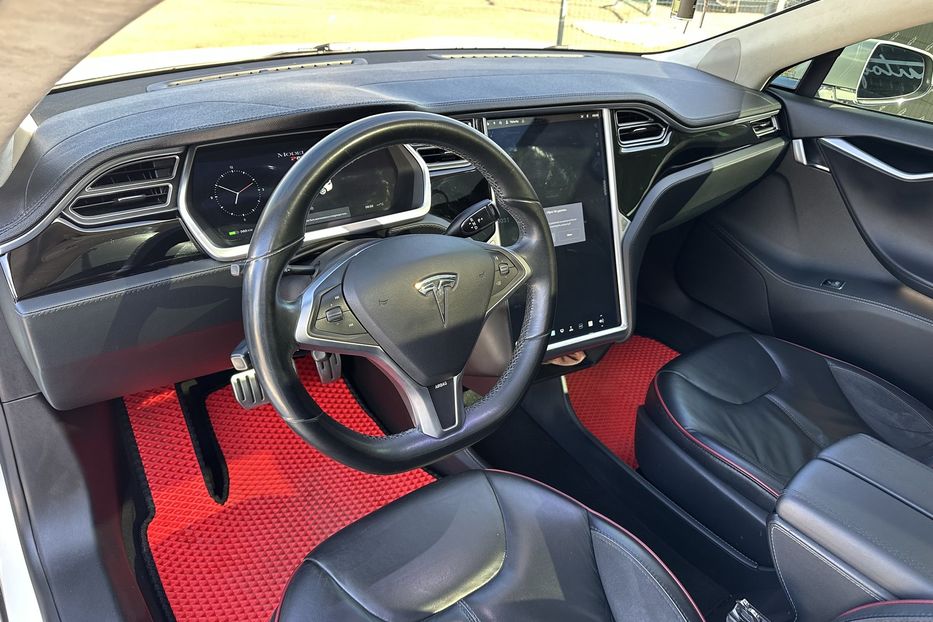 Продам Tesla Model S 85P 2013 года в Киеве