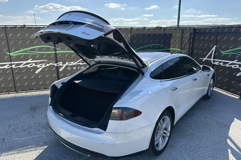 Продам Tesla Model S 85P 2013 года в Киеве