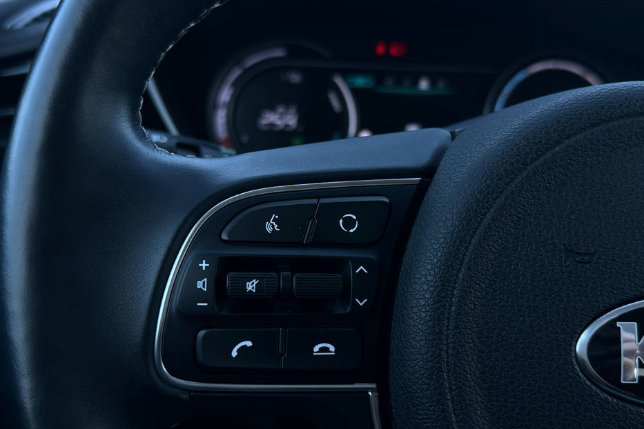 Продам Kia Niro 64 кВт Макс. комплектація 2021 года в Львове