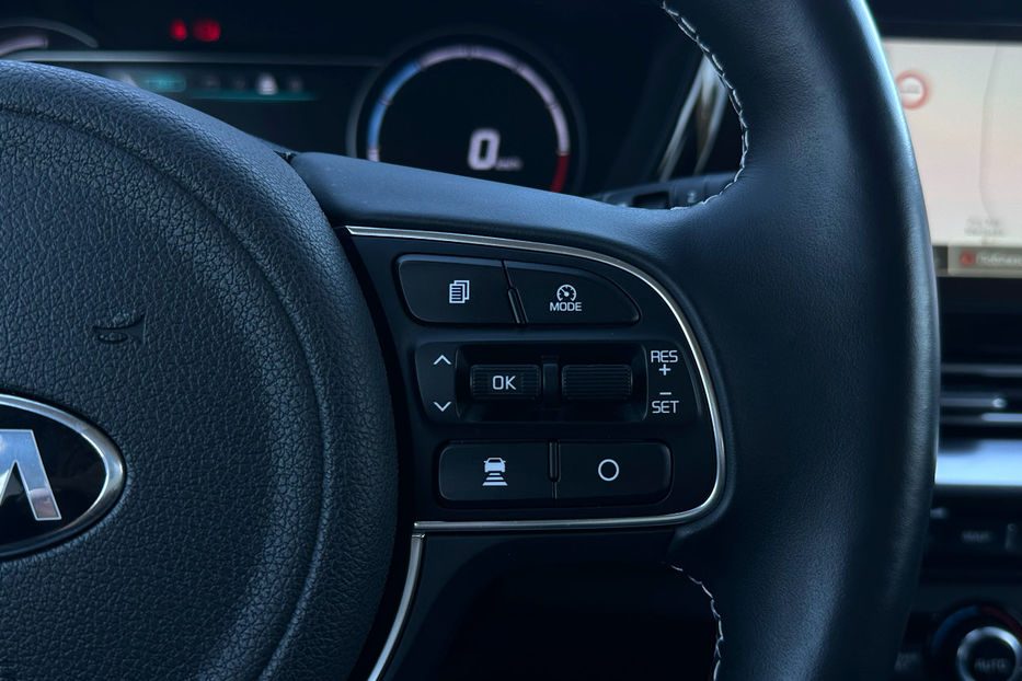 Продам Kia Niro 64 кВт Макс. комплектація 2021 года в Львове