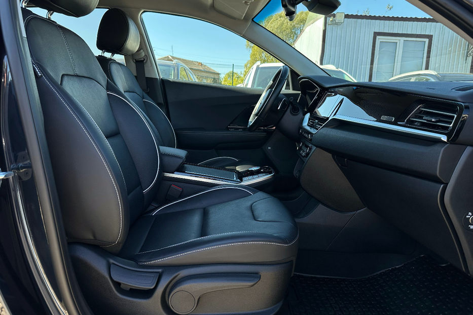 Продам Kia Niro 64 кВт Макс. комплектація 2021 года в Львове