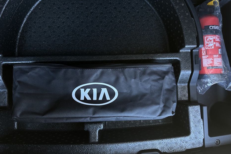 Продам Kia Niro 64 кВт Макс. комплектація 2021 года в Львове