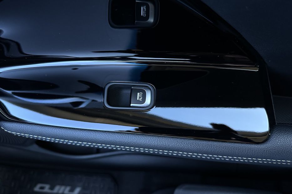 Продам Kia Niro 64 кВт Макс. комплектація 2021 года в Львове