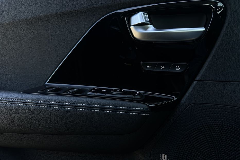 Продам Kia Niro 64 кВт Макс. комплектація 2021 года в Львове