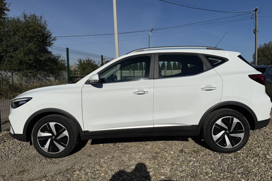 Продам MG 3 ZS EV 72 kWh 130 кВт 2022 года в Львове
