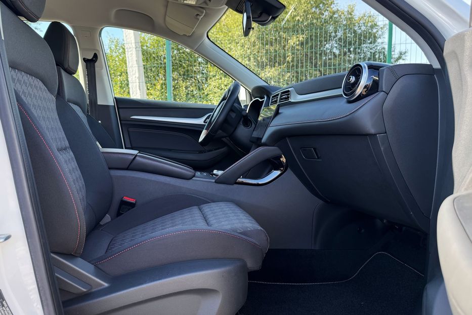 Продам MG 3 ZS EV 72 kWh 130 кВт 2022 года в Львове