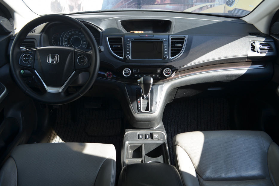 Продам Honda CR-V 2016 года в Киеве