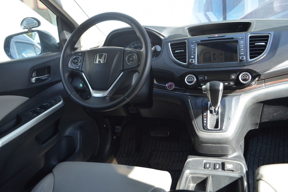 Продам Honda CR-V 2016 года в Киеве