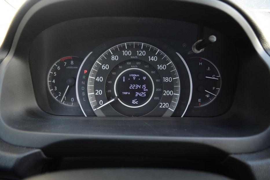 Продам Honda CR-V 2016 года в Киеве
