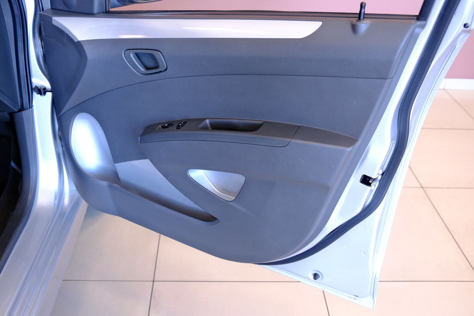 Продам Chevrolet Spark EV 2015 года в Одессе