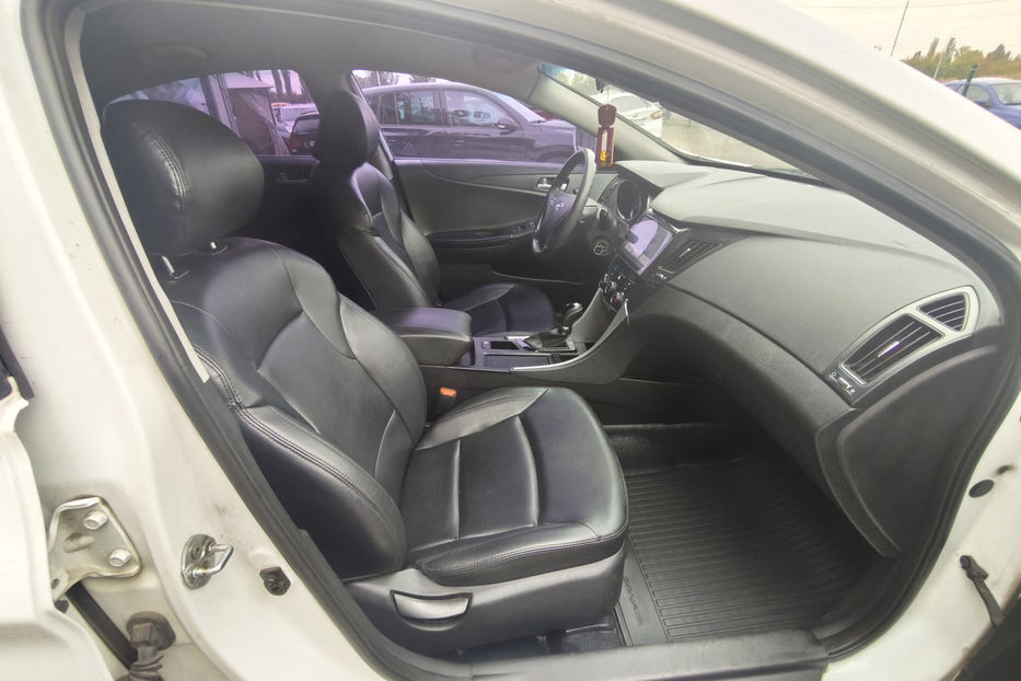 Продам Hyundai Sonata LPI  2016 года в Киеве