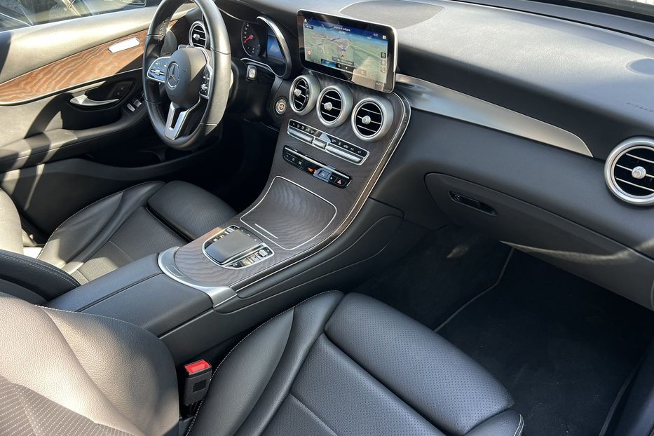 Продам Mercedes-Benz GLC-Class Plug-in hybrid 4matic 317к.с 2021 года в г. Умань, Черкасская область