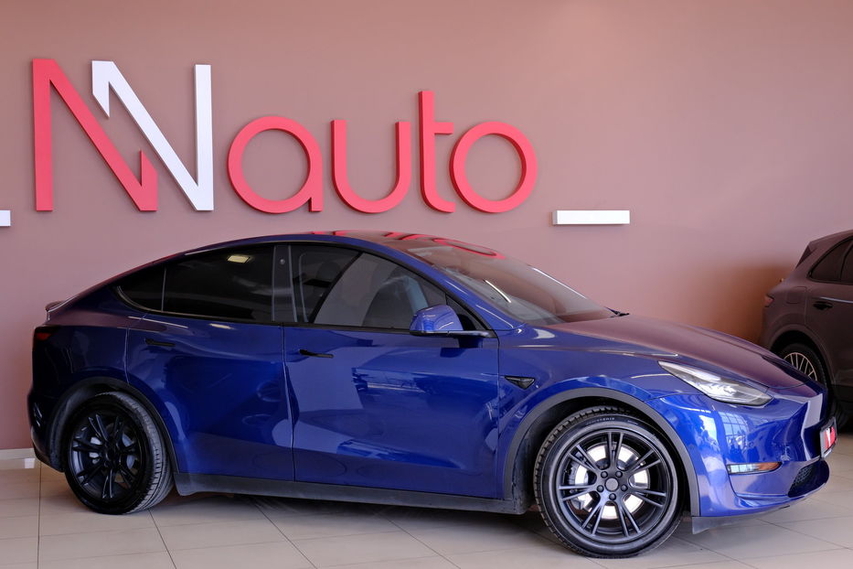 Продам Tesla Model Y Dual Motor Long Range 2021 года в Одессе