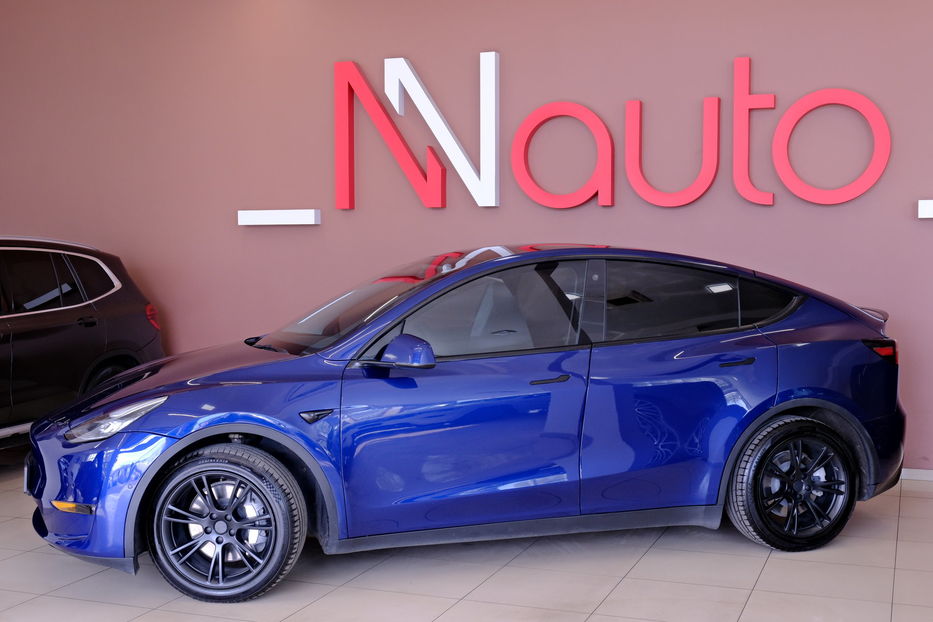 Продам Tesla Model Y Dual Motor Long Range 2021 года в Одессе