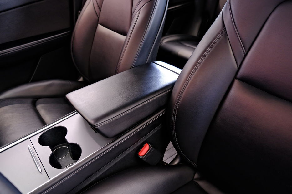 Продам Tesla Model Y Dual Motor Long Range 2021 года в Одессе