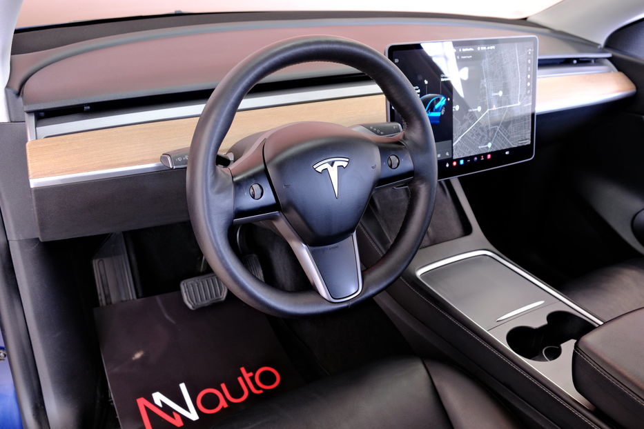 Продам Tesla Model Y Dual Motor Long Range 2021 года в Одессе