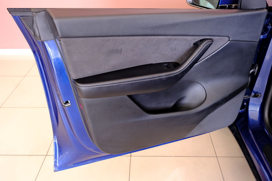 Продам Tesla Model Y Dual Motor Long Range 2021 года в Одессе
