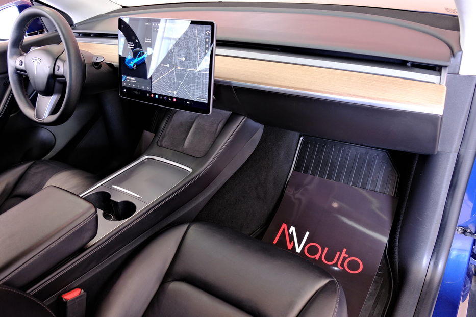 Продам Tesla Model Y Dual Motor Long Range 2021 года в Одессе