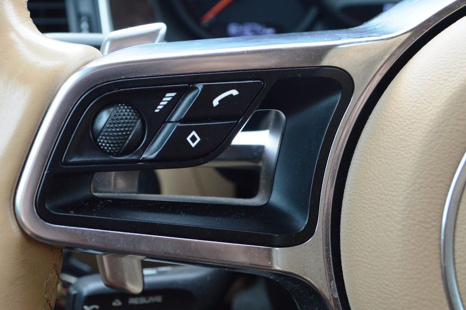 Продам Porsche Macan 2015 года в Одессе