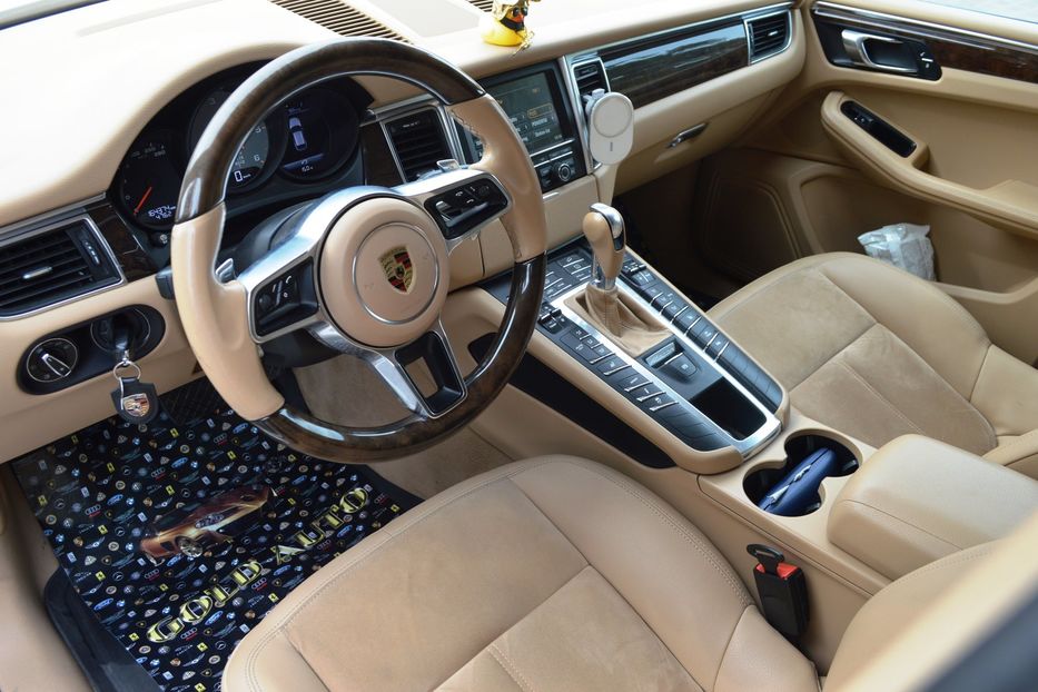 Продам Porsche Macan 2015 года в Одессе