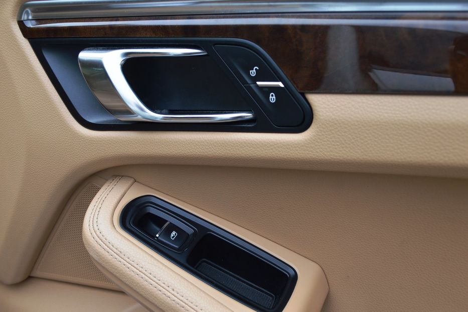 Продам Porsche Macan 2015 года в Одессе