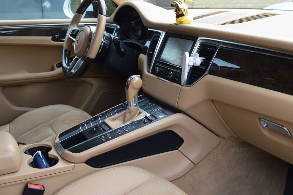 Продам Porsche Macan 2015 года в Одессе