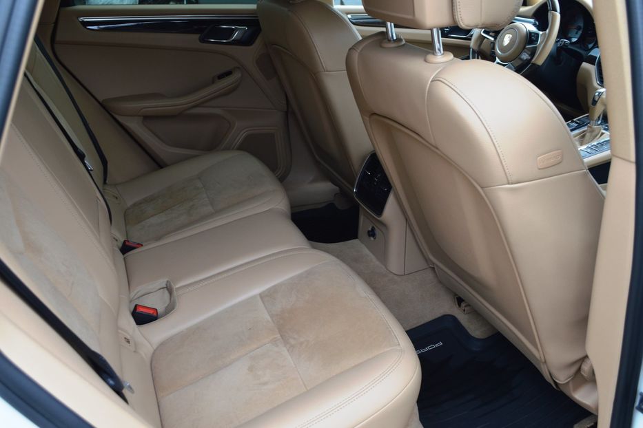 Продам Porsche Macan 2015 года в Одессе