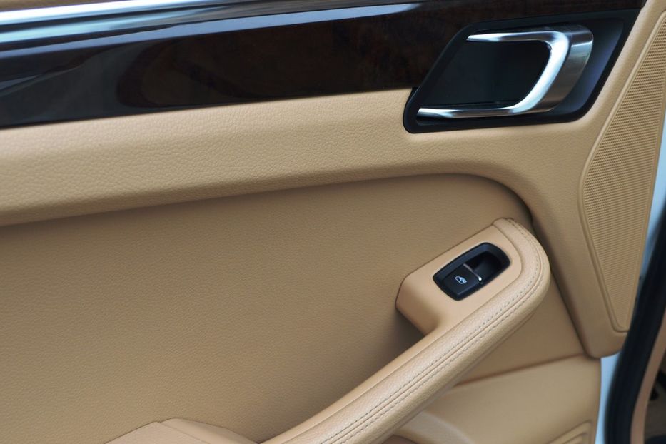 Продам Porsche Macan 2015 года в Одессе