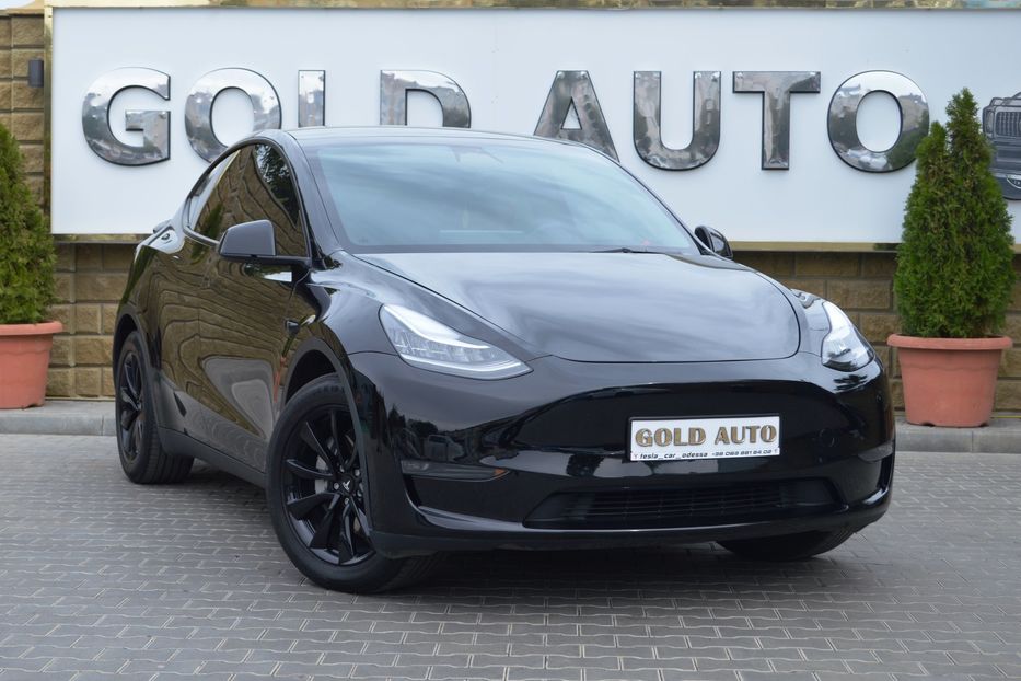 Продам Tesla Model Y 2022 года в Одессе