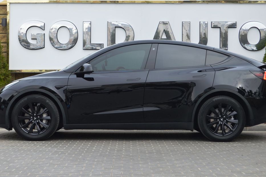 Продам Tesla Model Y 2022 года в Одессе
