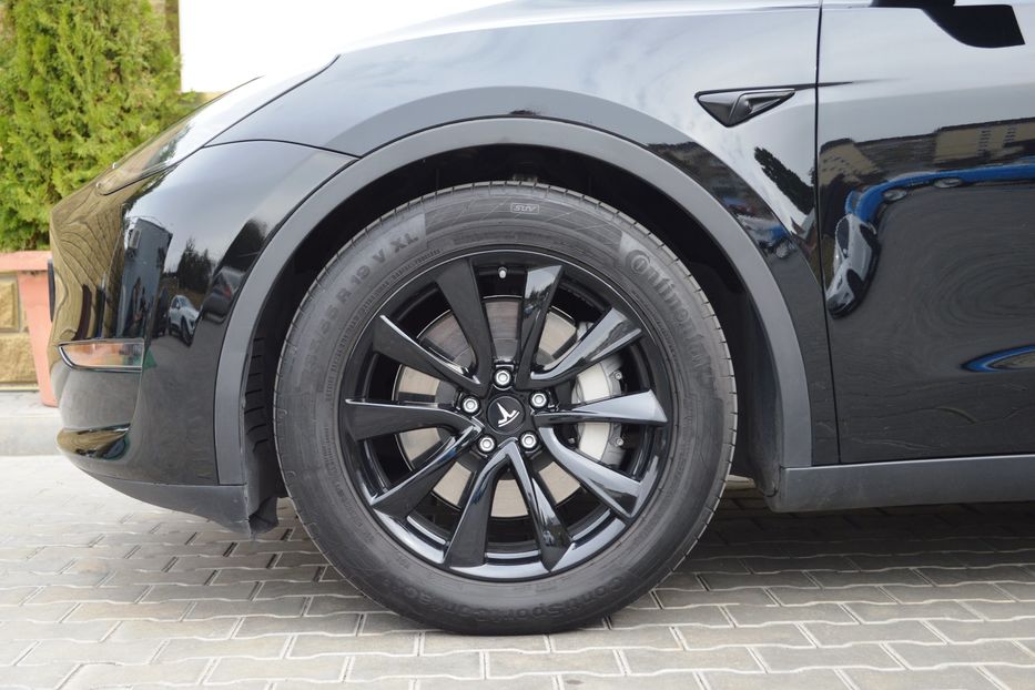 Продам Tesla Model Y 2022 года в Одессе