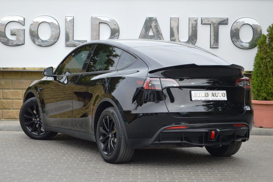 Продам Tesla Model Y 2022 года в Одессе